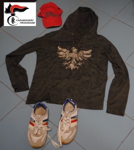 felpa scarpe e berretto