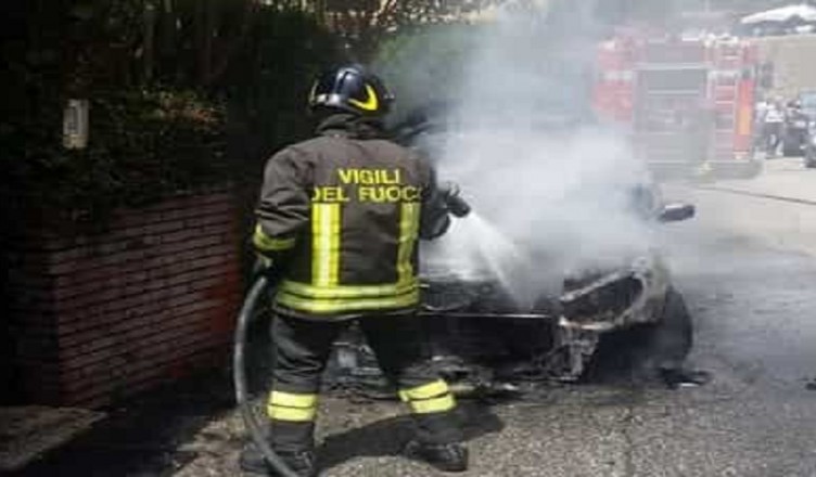 auto-fiamme-paliano