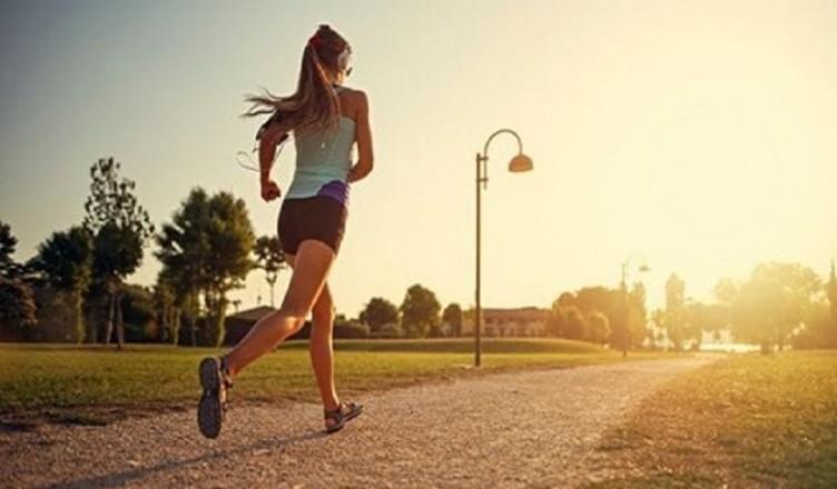 CORRERE........