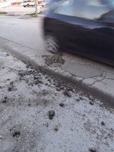 strada sgretolata sora cellaro.....