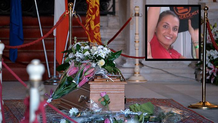 valeria_solesin_bara-koGE-U10602303617678WPB-700x394@LaStampa.it