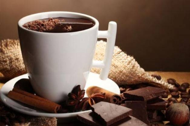 Cioccolata-calda-fatta-in-casa-la-ricetta