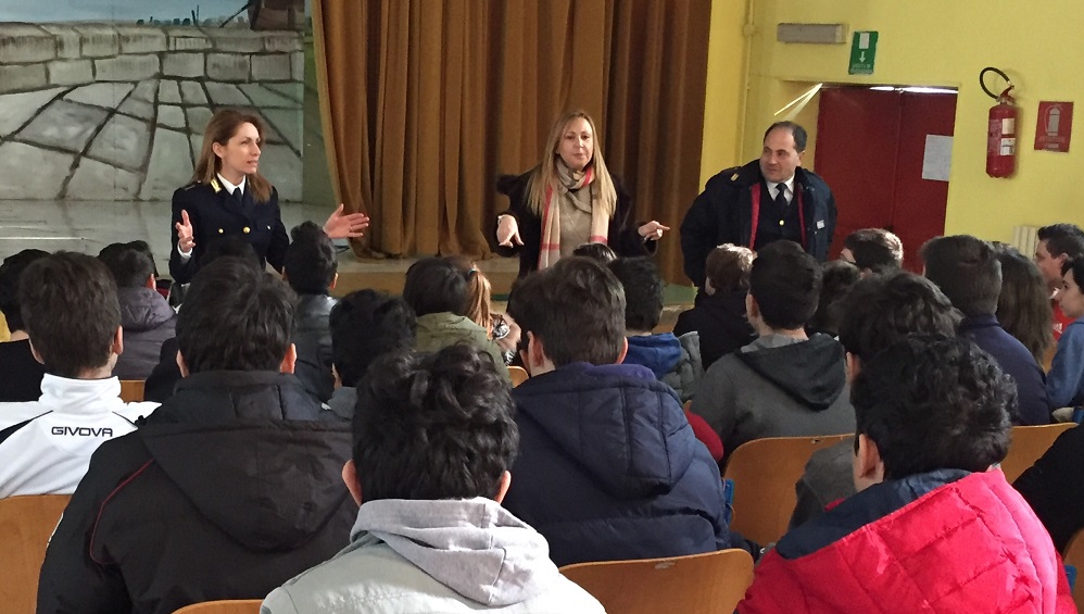 incontro studenti polizia