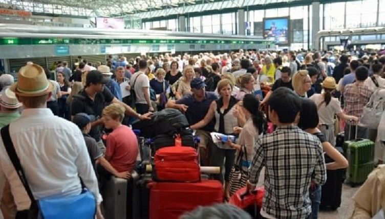 caos aeroporto fiumicino