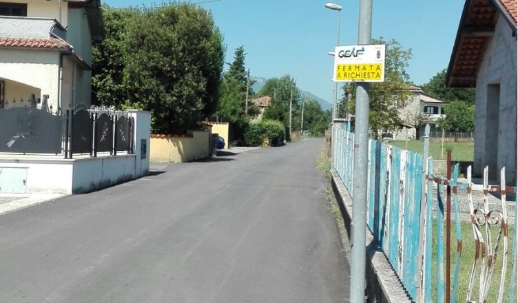 nuova fermata bus fr2