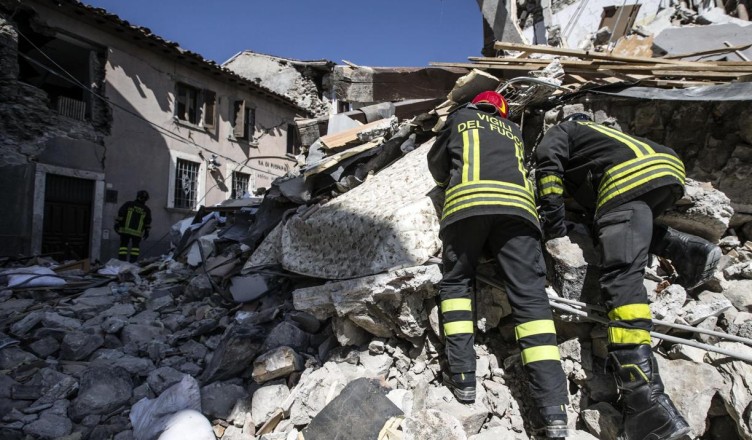 terremoto vigili del fuoco
