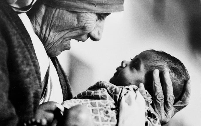 Papa: Madre Teresa sarà santa / SPECIALE