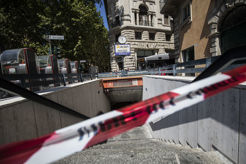 Uomo travolto e ucciso alla stazione della Metro Barberini