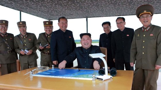 kim-missile-in-giappone