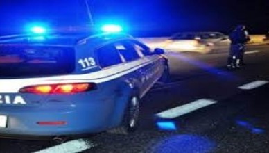 polizia-notte-autostrada