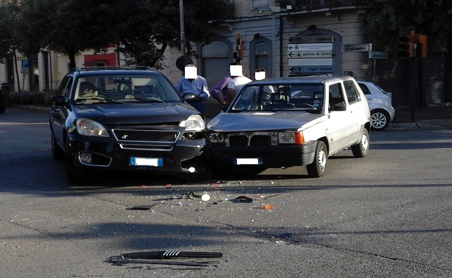 incidente-viale-simoncelli-sora