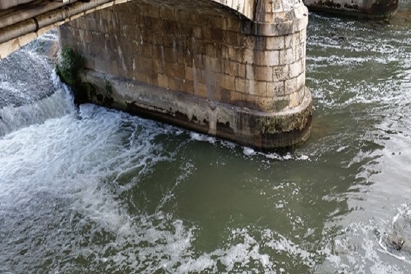 schiuma-fiume-liri