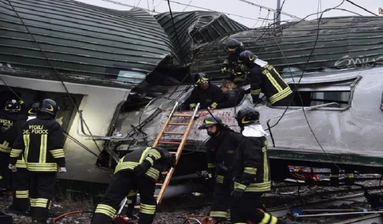 ++ Treno deragliato: due morti e 5 feriti gravi ++