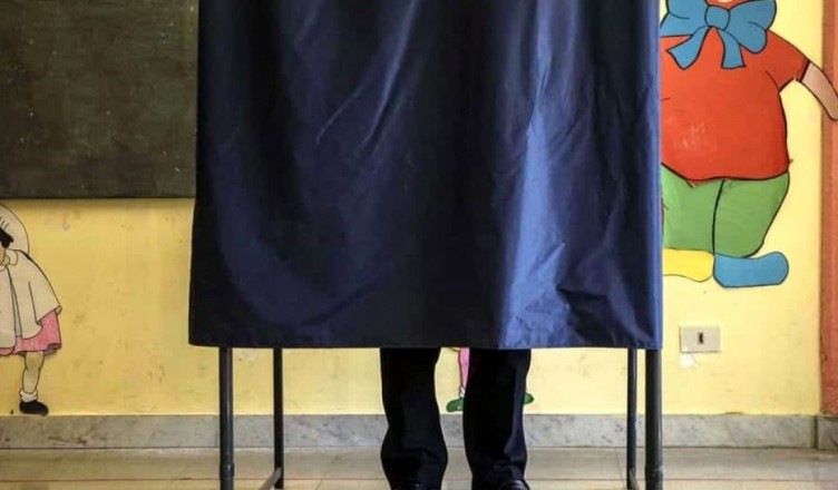 cabina-elettorale