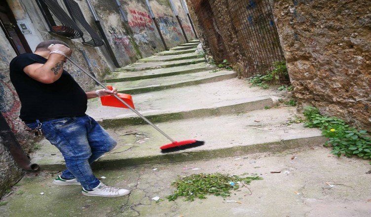 mollicone-casapound-pulizie