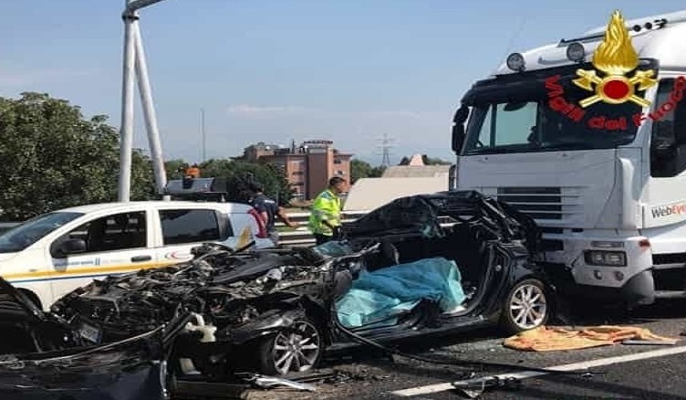 incidente-a4-auto-camion