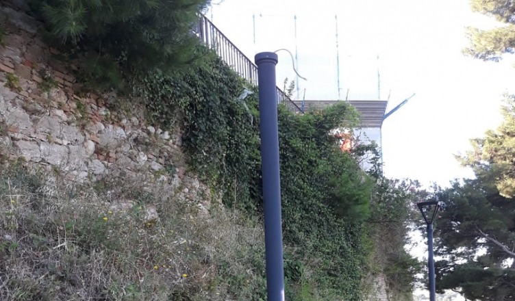vandali-lampade-mont