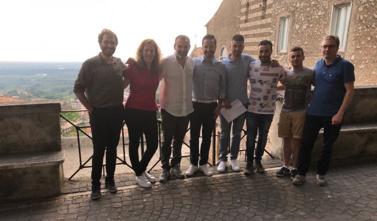 cori-associazione-sbandieratori-comune