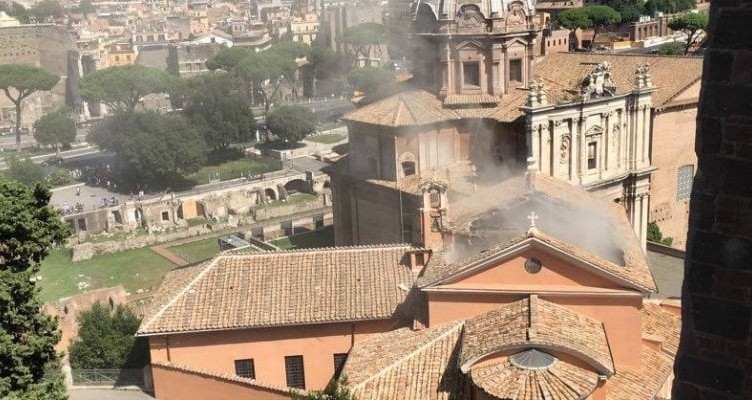 crollo-chiesa-roma