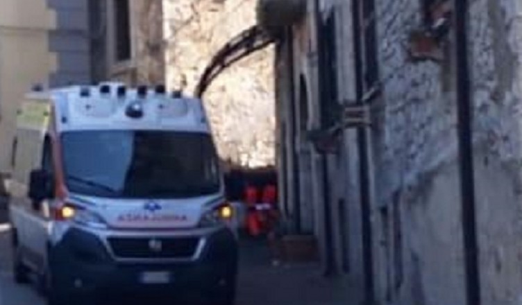 ambulanza-omicidio-esperia