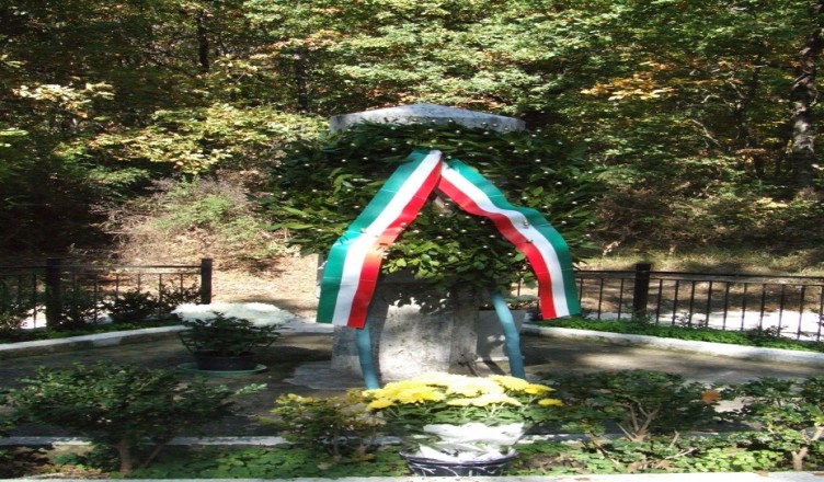 Boville Ernica 04/11/2007 cerimonia del 4 novebre monumento bosco colle san paolo - foto m patrizi