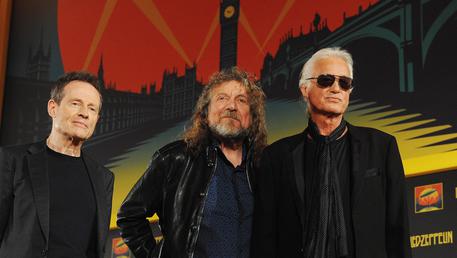 epa05255114 (FILE) A file photo dated 21 September 2012 of members of British rock band Led- Zeppelin with (L-R) John Paul Jones, Robert Plant and Jimmy Page arriving for a press conference in London, Britain. Media reports on 12 April 2016 say that Led Zeppelin members will have to appear in court for trial over accusation that they might have copied the opening chords of their 1971 legendary hit 'Stairway To Heaven' from the band Spirit's instrumental title 'Taurus' dated from 1967.  EPA/ANDY RAIN