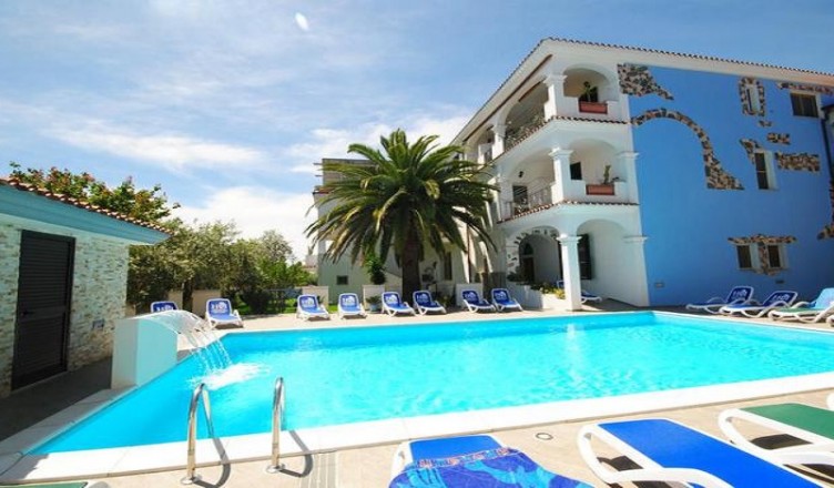 albergo-piscina