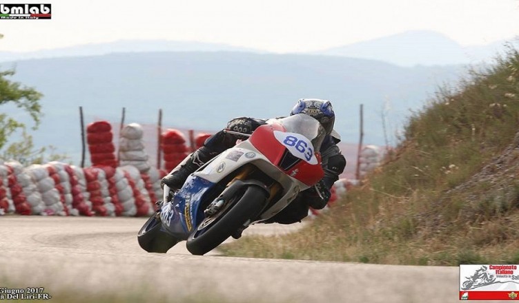 sfondo-moto-isola