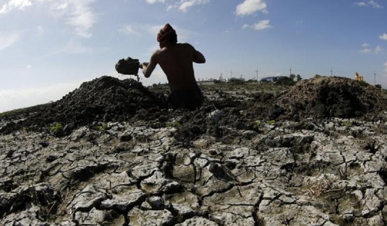 Farmers complain of lack of sources of water in the Philippines