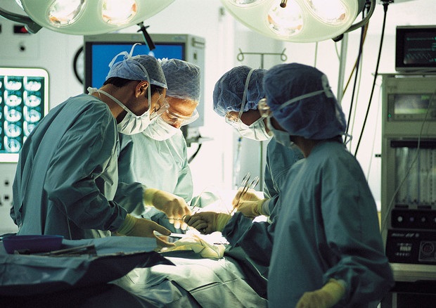sala-operatoria-tumore-prostata-laser