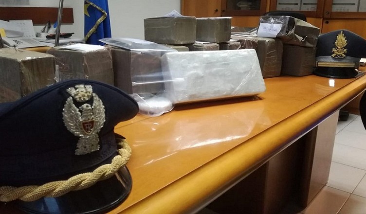 droga-sora-polizia-finanza
