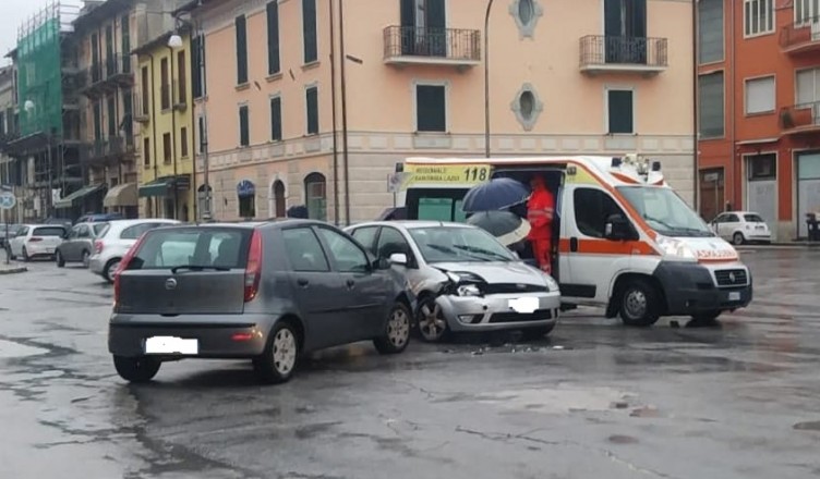 incidente-piazza-indipendenza-sora
