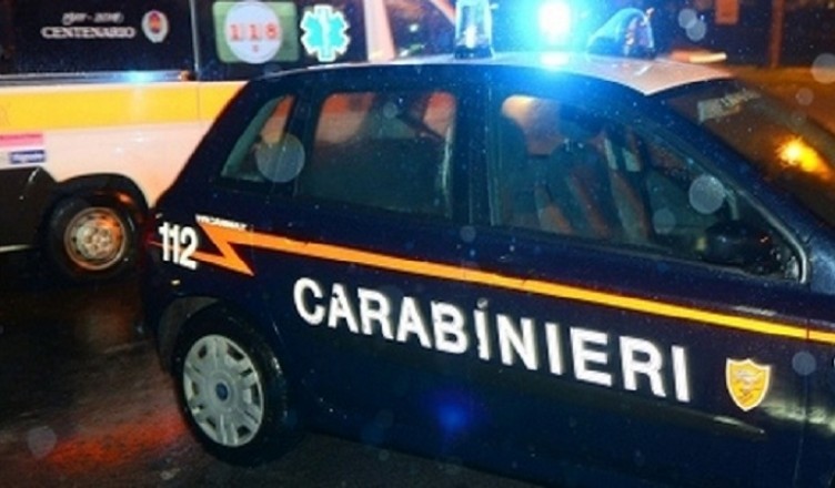 ragazzo uccide padre