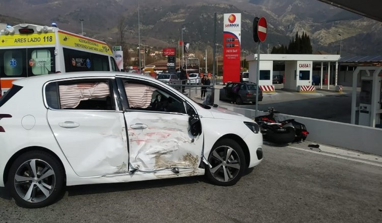 incidente sora centro commerciale la selva