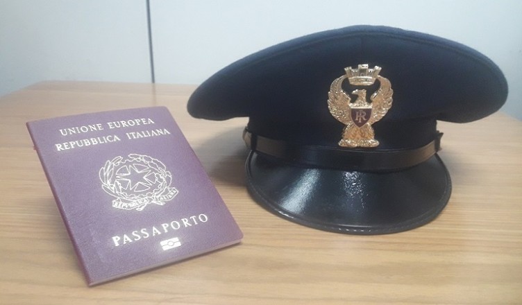 passaporto POL