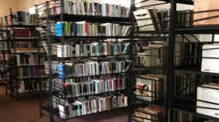 biblioteca.