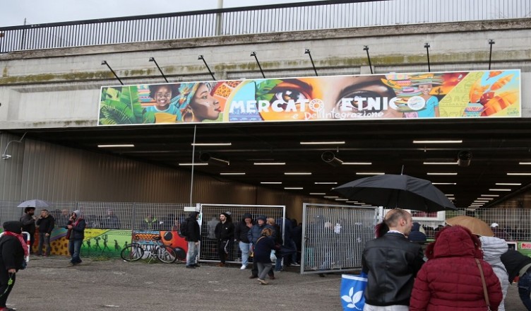 mercato etnico pescara