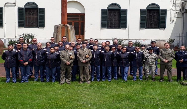Banda Esercito esibita a fontana liri (FR)