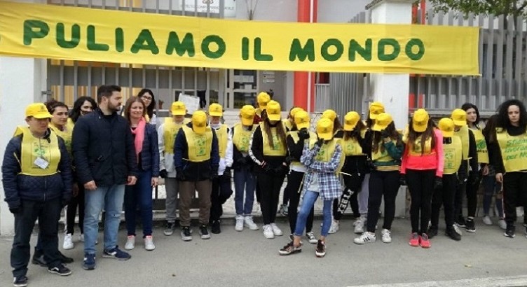 puliamo il mondo aquino