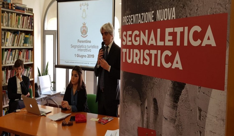 ferentino presentata nuova segnaletica