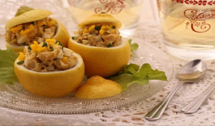 Limoni ripieni crema tonno