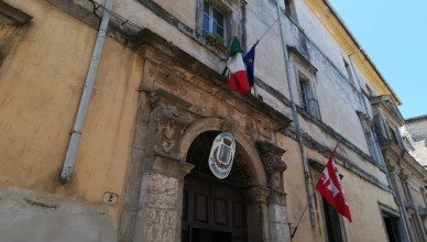 Boville comune bandiera mezzasta