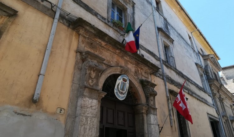Boville comune bandiera mezzasta