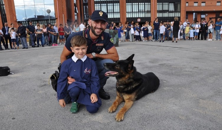 POLIZIA SCUOLA CANE BIMBI