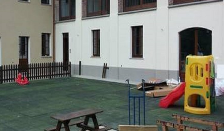 bimbi investiti suv