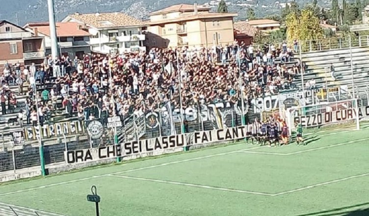 sora curva ultrà