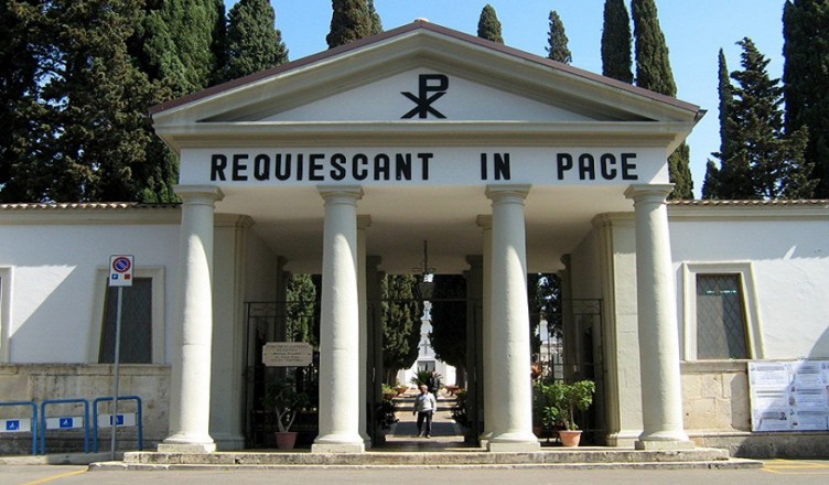 Cimitero Cisterna ingresso
