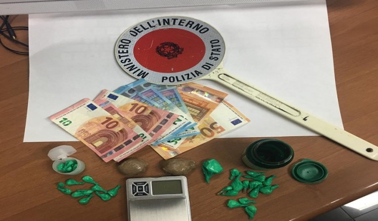 Arresto Mobile spaccio (1)