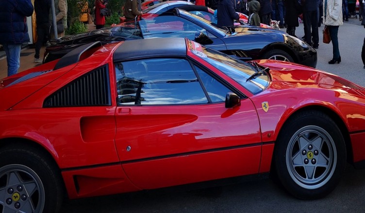 Serrone Auto Ferrari