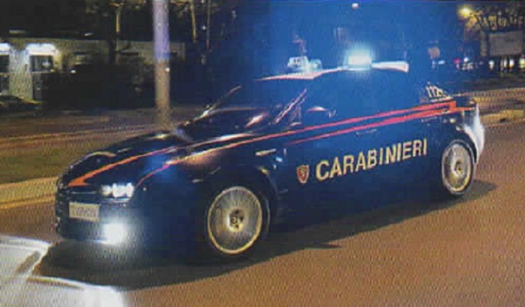 autovettura carabinieri